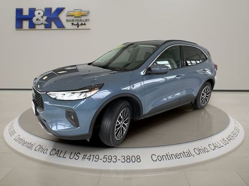 Used 2024 Ford Escape SE image 3