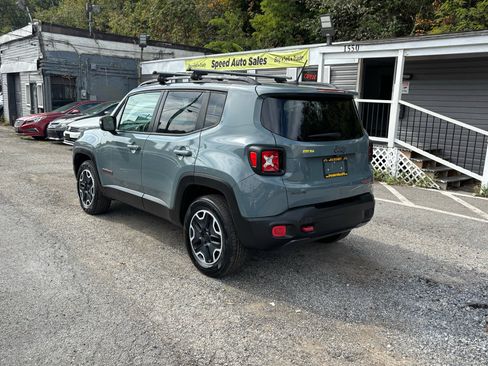 Used 2015 Jeep Renegade Trailhawk image 5