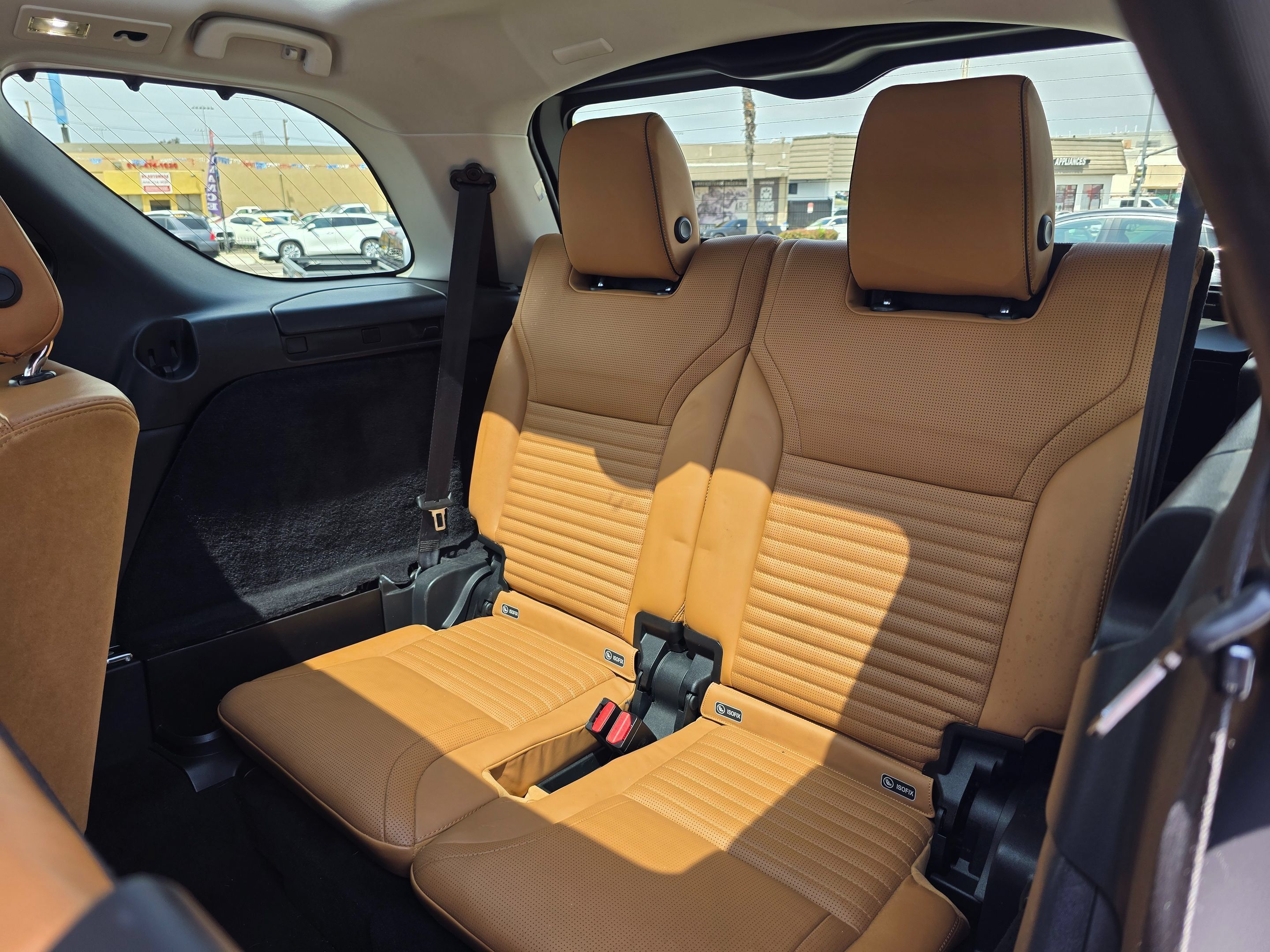 Used 2018 Land Rover Discovery HSE AWD/4WD image 19