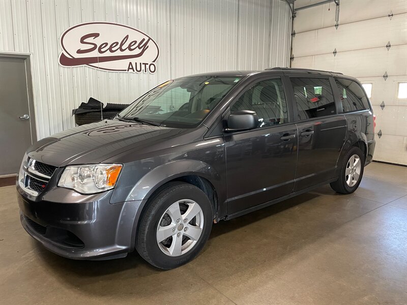 Used 2020 Dodge Grand Caravan SE w/ SE Plus Group FWD image 1