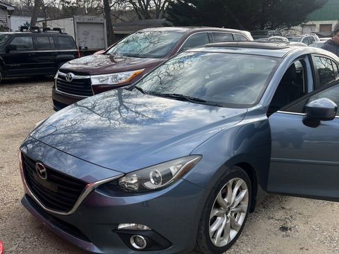 Used 2016 MAZDA MAZDA3 s Touring image 4