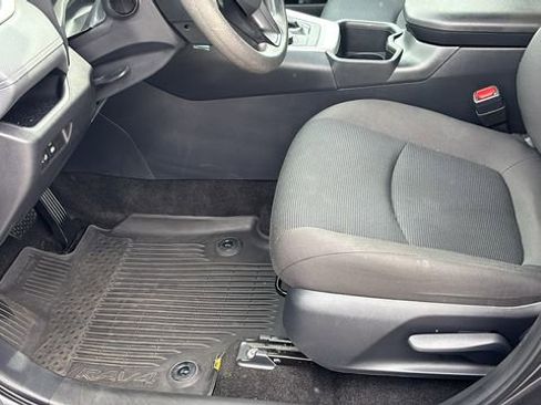 Used 2025 Toyota RAV4 LE AWD/4WD image 23