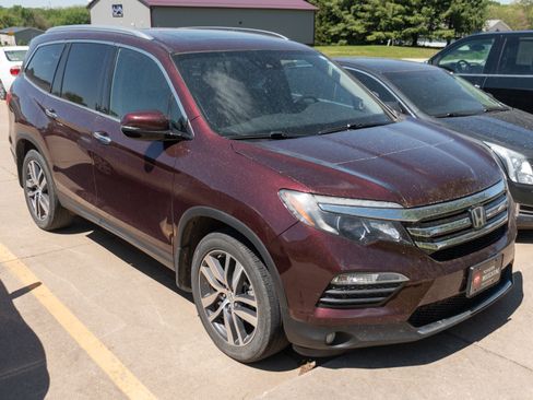 Used 2017 Honda Pilot Elite image 1