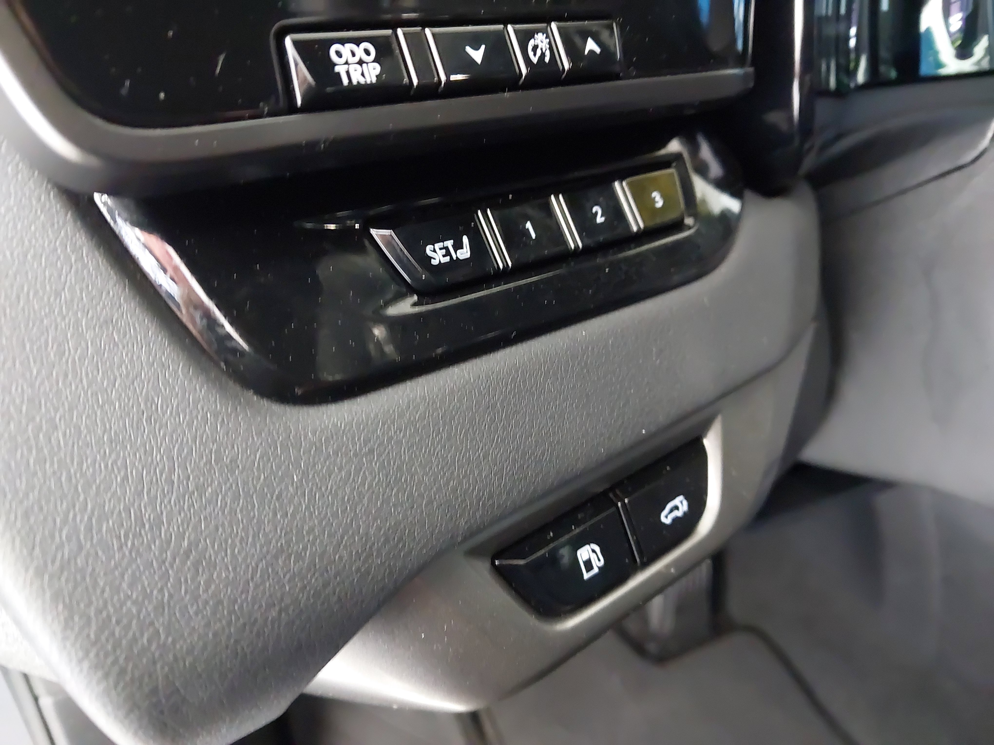 Used 2023 Lexus RX 350 Premium Plus w/ Cold Area Package FWD image 24