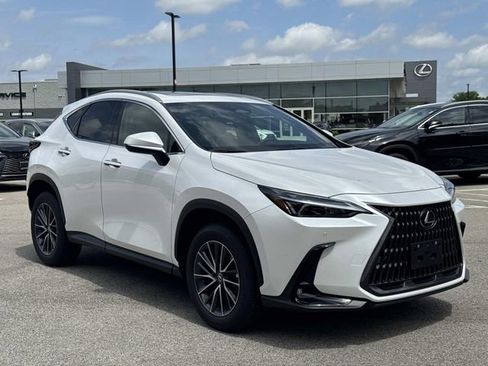 Used 2025 Lexus NX 350 AWD w/ Accessory Package (2T) image 3
