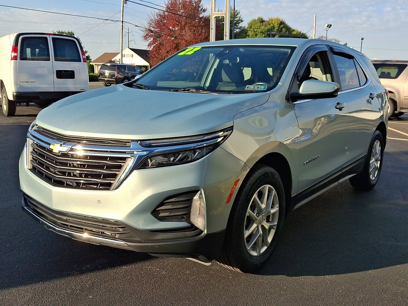 Used 2022 Chevrolet Equinox LT AWD/4WD image 3