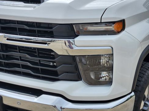 New 2026 Chevrolet Silverado 2500 LT w/ Safety Package AWD/4WD image 9