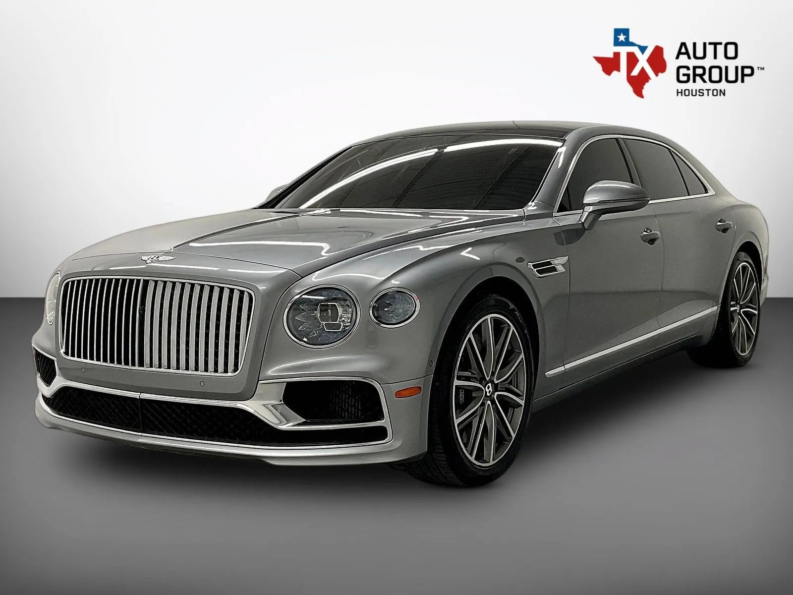 Used 2021 Bentley Flying Spur V8 AWD/4WD image 4
