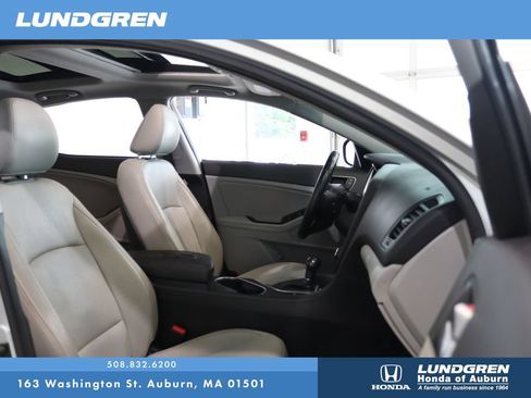 Used 2015 Kia Optima EX w/ EX Premium Package FWD image 17