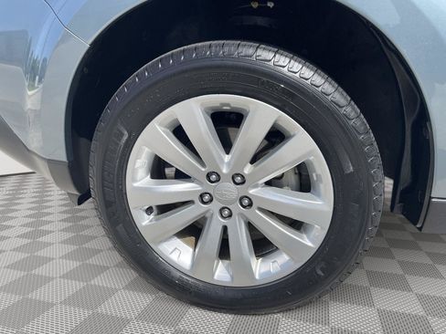 Used 2013 Subaru Forester 2.5X Limited AWD/4WD image 8