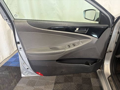 Used 2013 Hyundai Sonata Limited FWD image 8