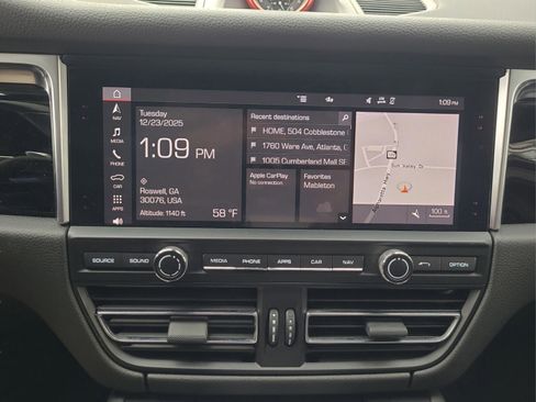 Used 2020 Porsche Macan Base image 19