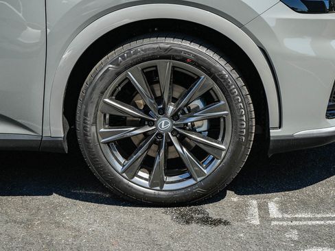 New 2026 Lexus RX 350h AWD/4WD image 10