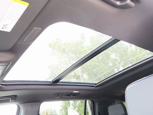 New 2026 GMC Yukon XL Denali w/ Sun & Power Step Package AWD/4WD image 19