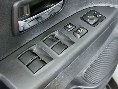 Used 2024 Mitsubishi Outlander Sport ES AWD/4WD image 27