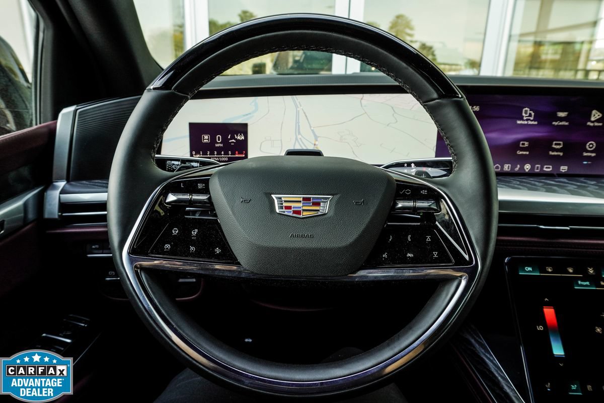 Used 2026 Cadillac Escalade Luxury w/ Touring Package AWD/4WD image 16