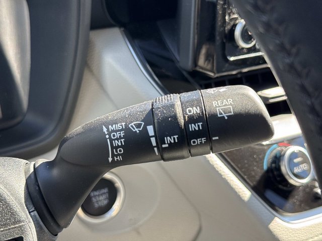 Used 2022 Toyota Corolla Cross LE AWD/4WD image 25