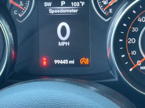 Used 2019 Jeep Wrangler Sport AWD/4WD image 30