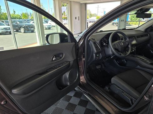 Used 2022 Honda HR-V EX image 30