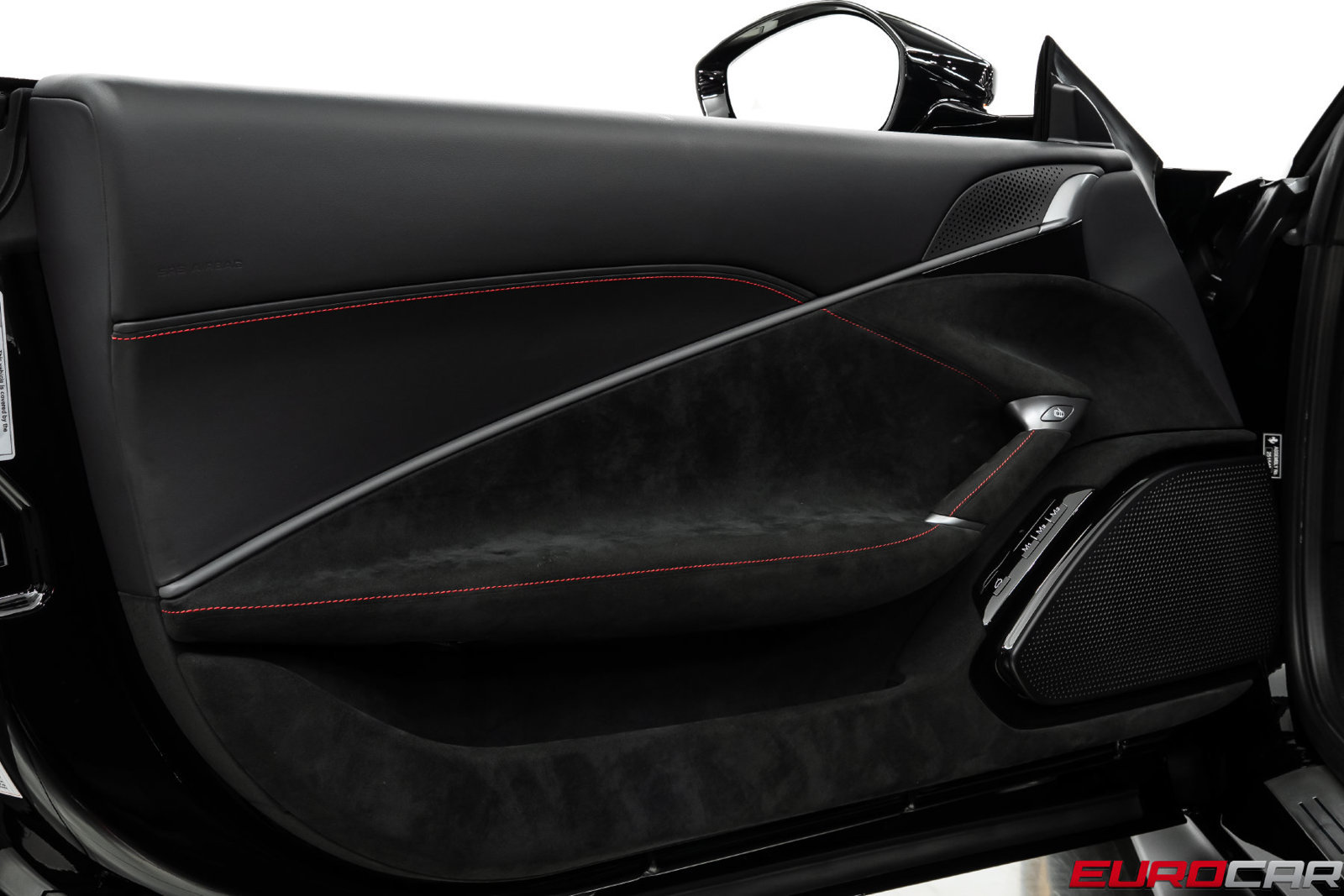 Used 2026 Ferrari Roma Spider RWD image 27