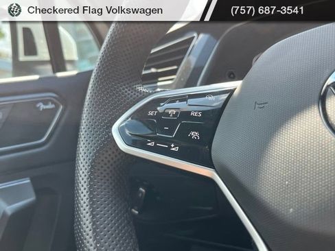 Used 2022 Volkswagen Tiguan SEL R-Line AWD/4WD image 38