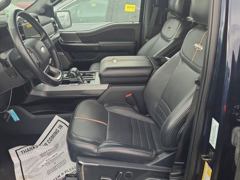 Used 2023 Ford F150 Platinum image 5