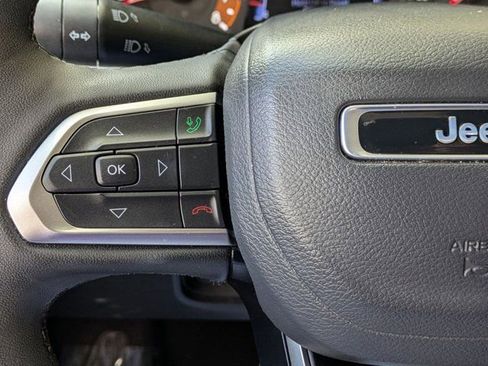 Used 2025 Jeep Compass Limited AWD/4WD image 20
