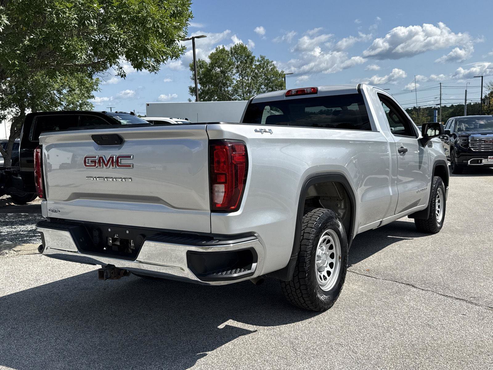 Used 2020 GMC Sierra 1500 4x4 Regular Cab w/ Sierra Value Package image 9