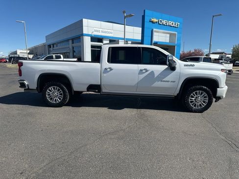 Used 2022 Chevrolet Silverado 3500 High Country w/ Technology Package AWD/4WD image 34