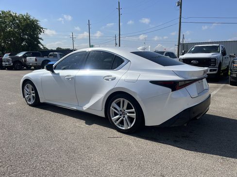 Used 2023 Lexus IS 300 w/ Comfort Package RWD image 3