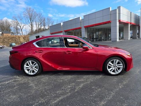 Used 2024 Lexus IS 300 w/ Comfort Package RWD image 9