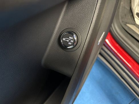 Certified 2023 Chevrolet Traverse RS image 31