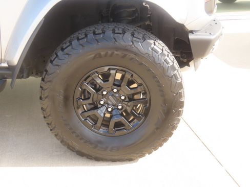 Used 2024 Ford Bronco Raptor AWD/4WD image 9