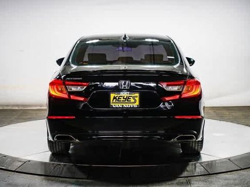 Used 2021 Honda Accord Sport image 3