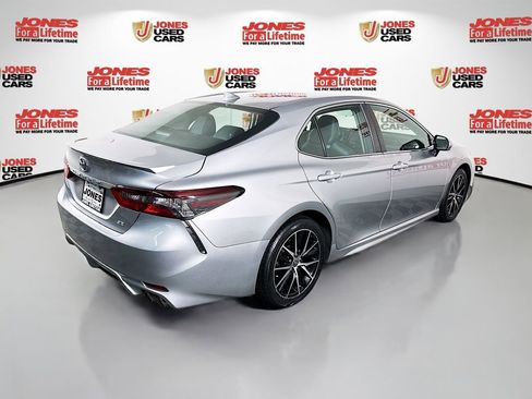 Certified 2022 Toyota Camry SE image 14