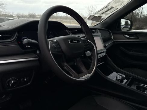 New 2026 Jeep Grand Cherokee Altitude RWD image 2