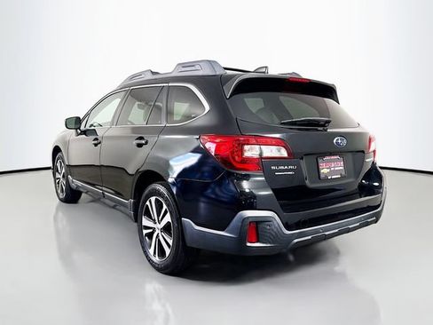 Used 2019 Subaru Outback 2.5i Limited AWD/4WD image 8