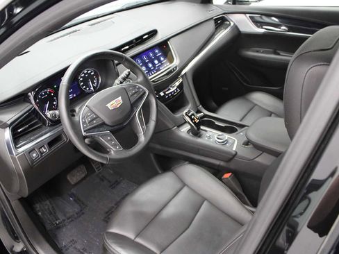 Certified 2022 Cadillac XT5 Premium Luxury w/ LPO, Floor Liner Package image 15