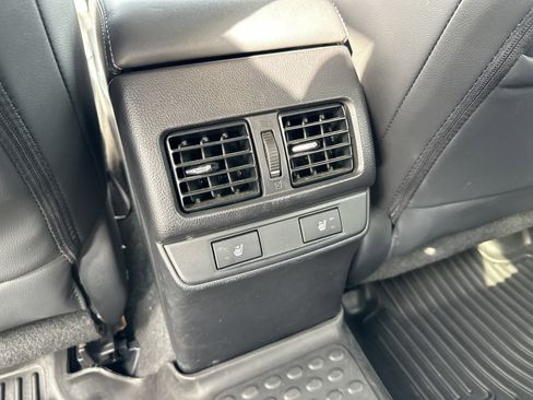 Used 2015 Subaru Outback 3.6R Limited image 35