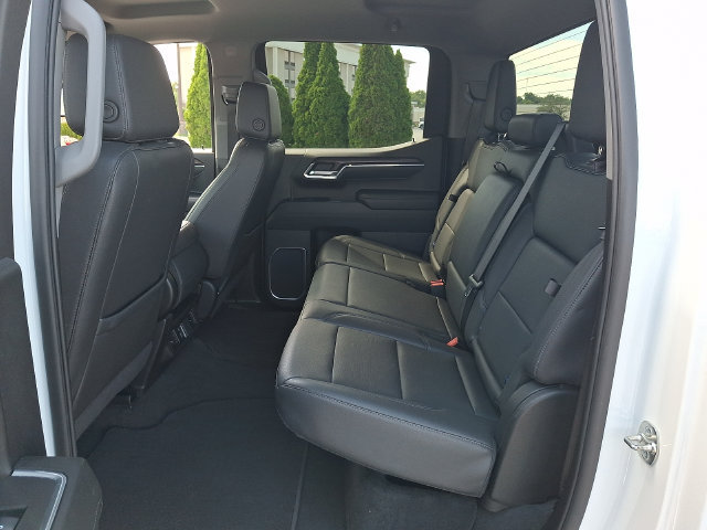 Used 2025 GMC Sierra 1500 SLT AWD/4WD image 10