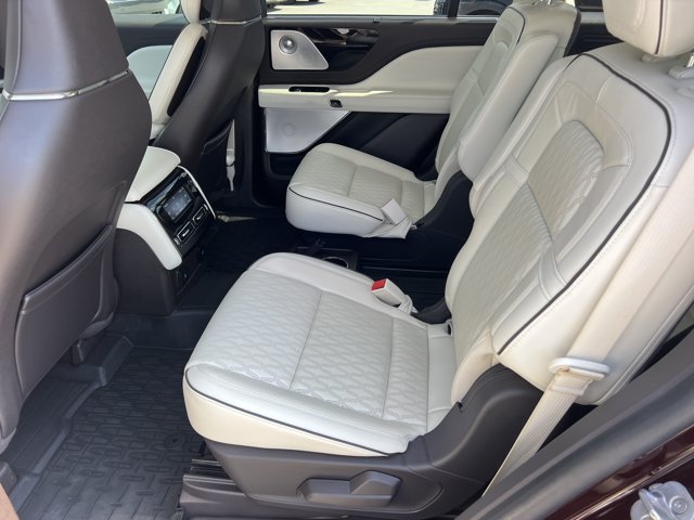 Used 2023 Lincoln Aviator Black Label w/ Dynamic Handling Package AWD/4WD image 24