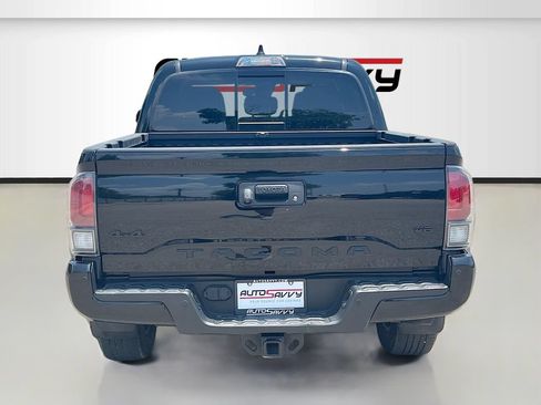Used 2023 Toyota Tacoma Limited w/ Nightshade Package AWD/4WD image 5