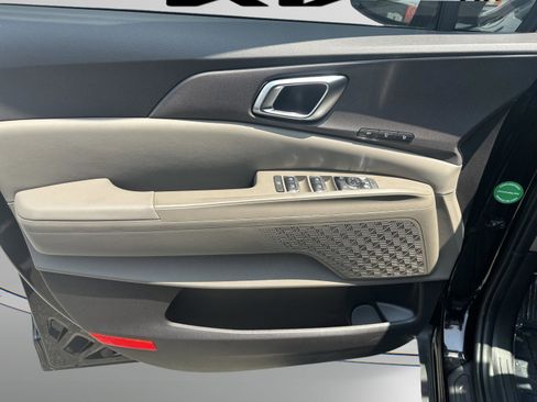 New 2025 Kia Carnival SX FWD image 13