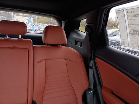 New 2026 Kia Sportage SX image 14