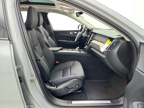 New 2026 Volvo XC60 T8 Plus image 14