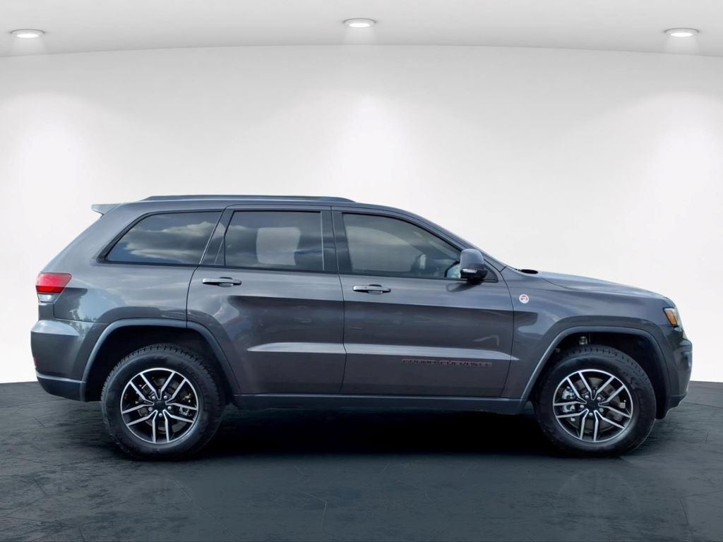 Used 2021 Jeep Grand Cherokee Trailhawk w/ Premium Lighting Group AWD/4WD image 5