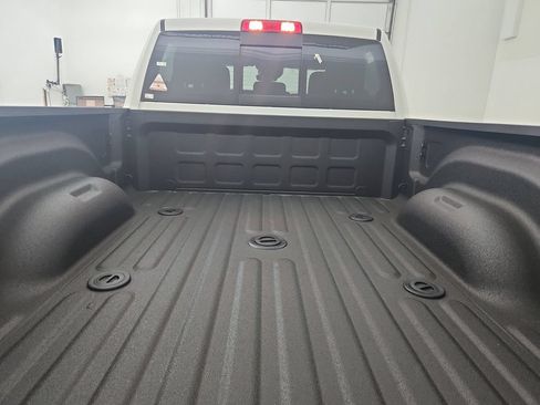 New 2026 RAM 2500 Tradesman AWD/4WD image 32