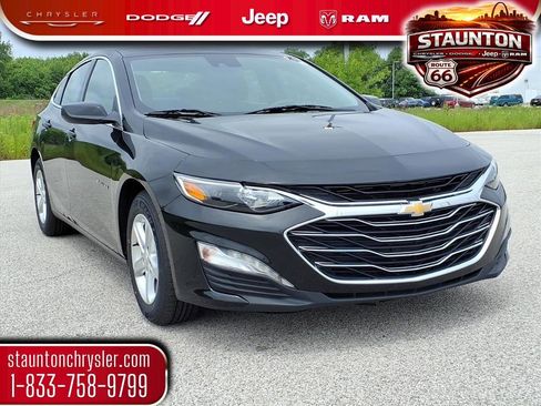 Used 2023 Chevrolet Malibu LT FWD image 1