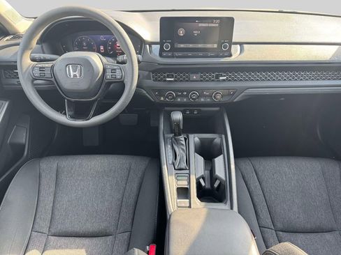 Used 2025 Honda Accord SE image 12