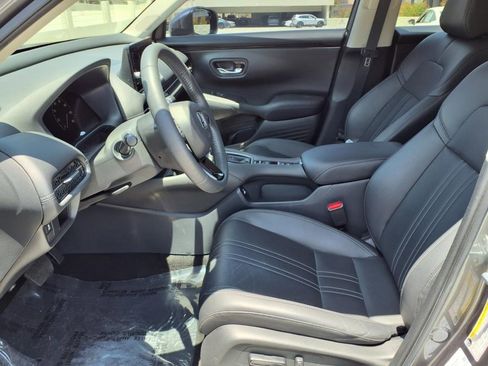 Used 2023 Honda HR-V EX-L image 13